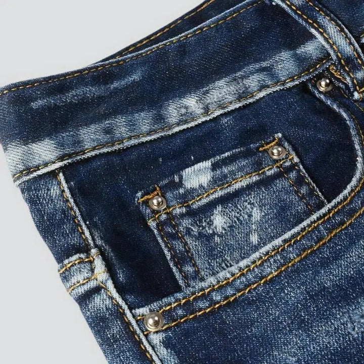 Dark-wash men's grunge jeans