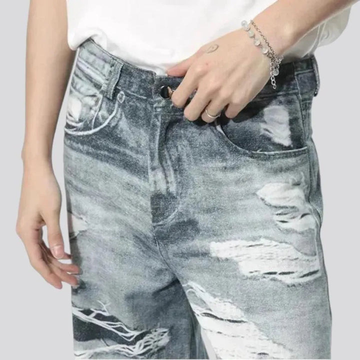 Distressed baggy style jeans for men