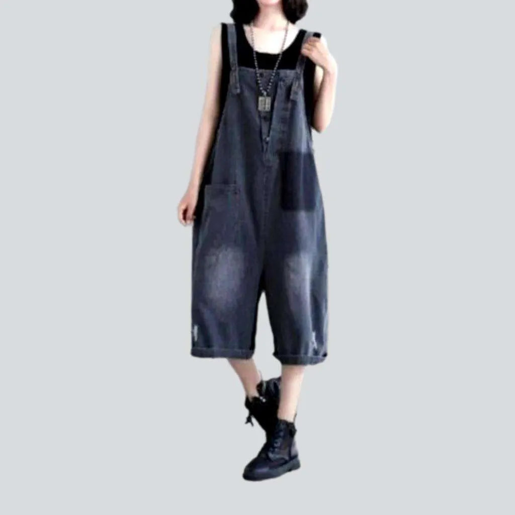 Women's baggy knee-length jeans overall