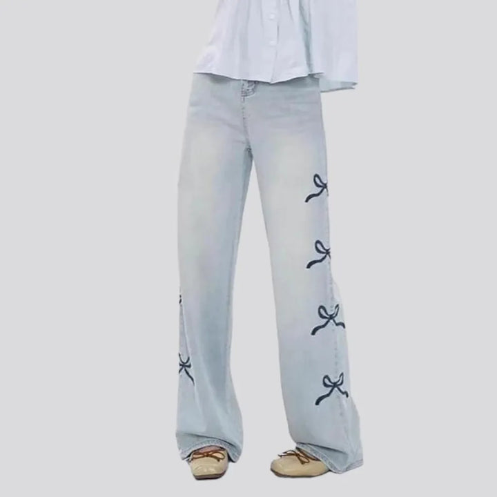 Women's embroidered jeans