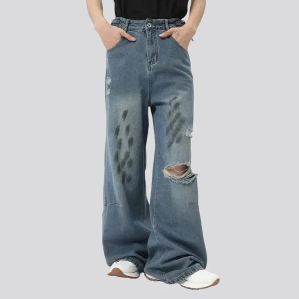 Mid rise stylish jeans for men