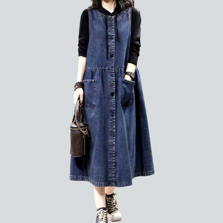 Sleeveless buttoned long denim dress