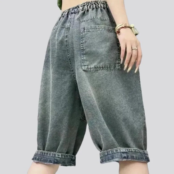 Grey-cast jean shorts
 for women