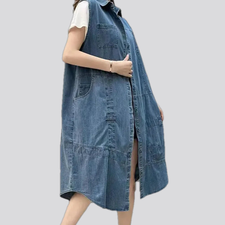 Fashionable women's jean vest