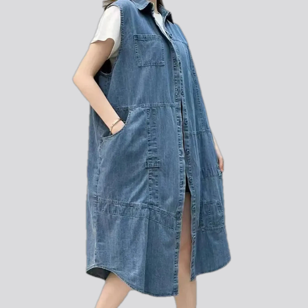 Fashionable women's jean vest