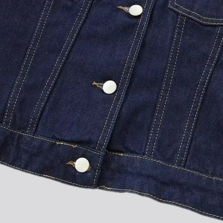 Casual fit jean jacket for ladies