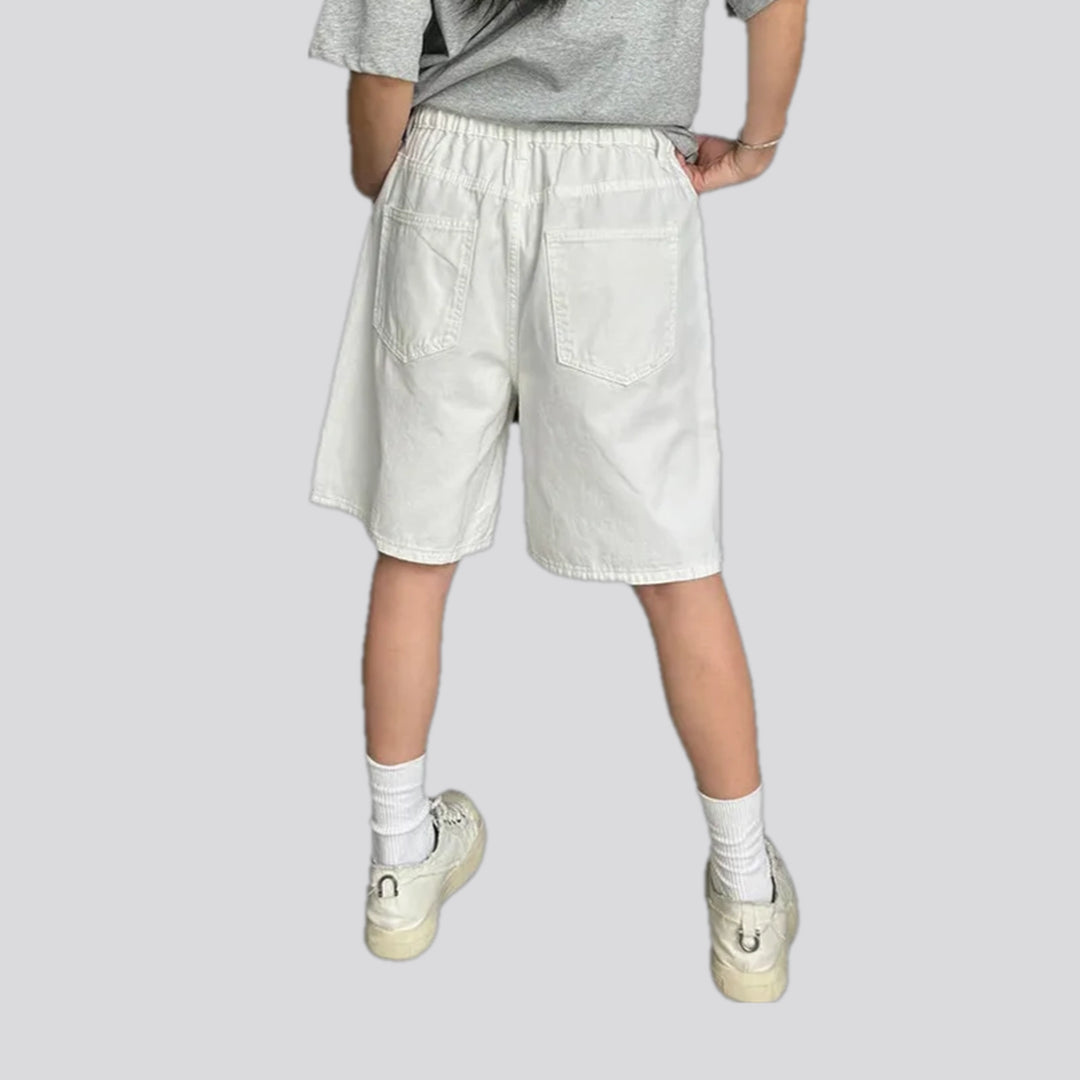 Fashionable baggy-fit men's jean shorts