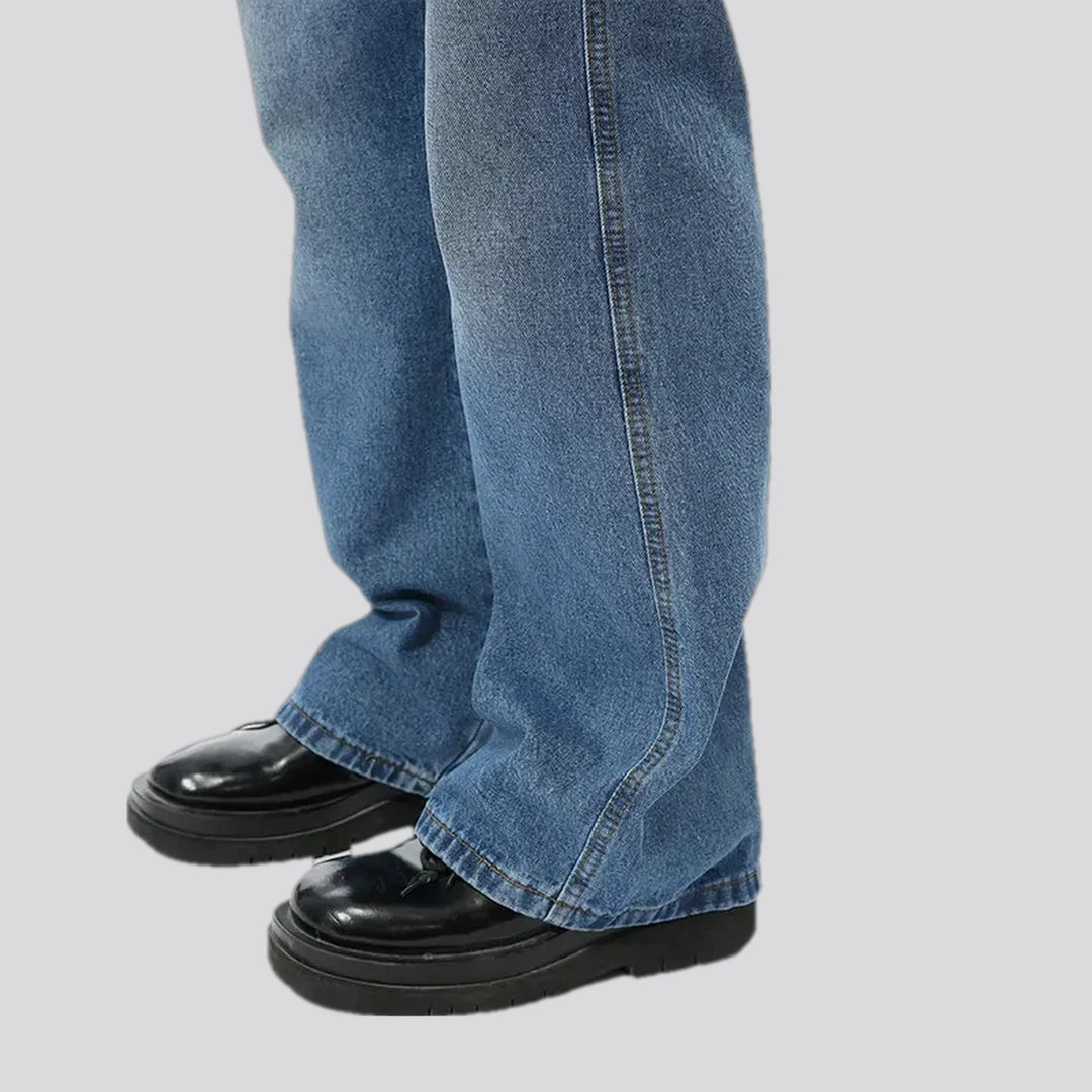 Bootcut-fit men's jeans