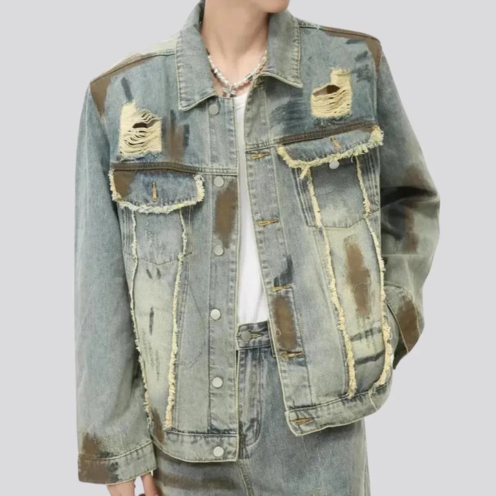 Distressed design extra-large men's jeans jacket