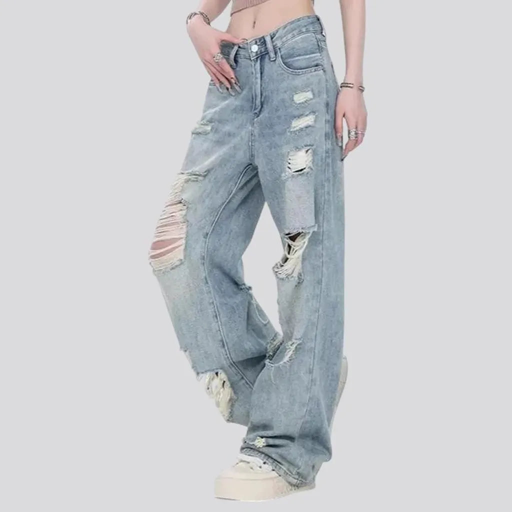 Light loose fit grunge jeans for ladies