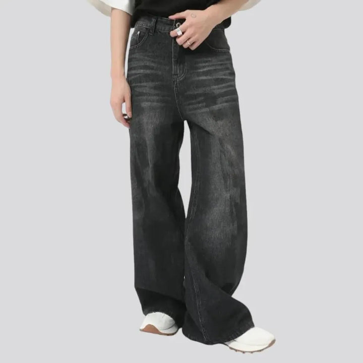 Mid rise street style men's jeans