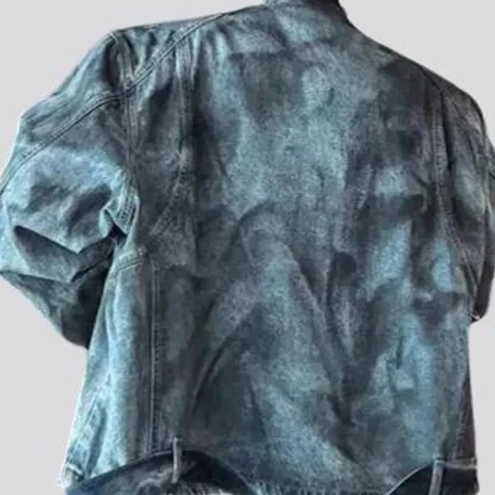 Fashionable painted extra-large men's denim jacket