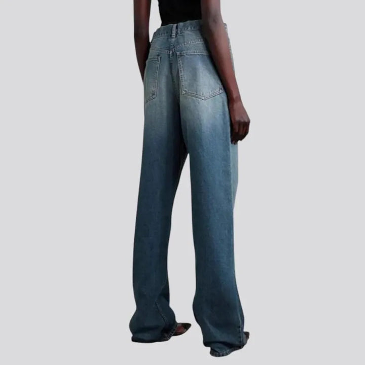 Light vintage style women's jeans