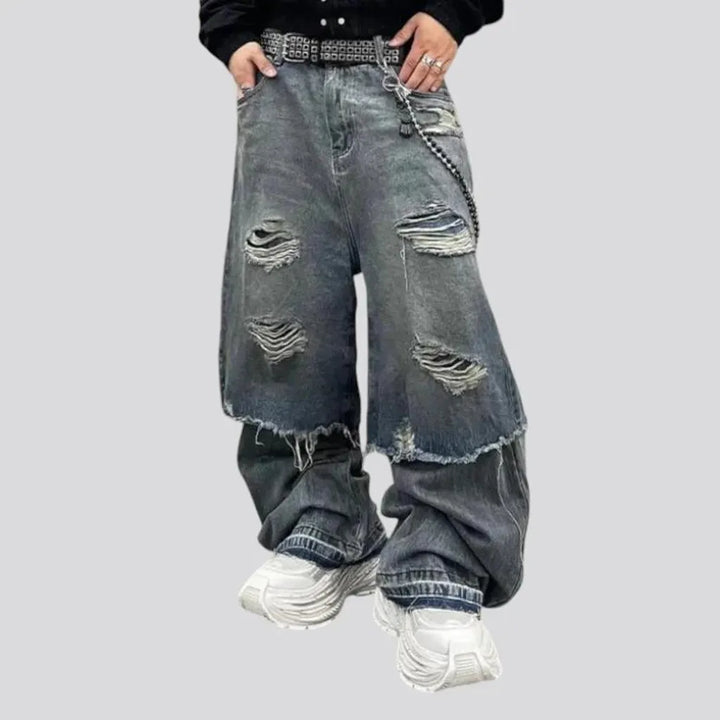 Retro style frayed hems men's jeans