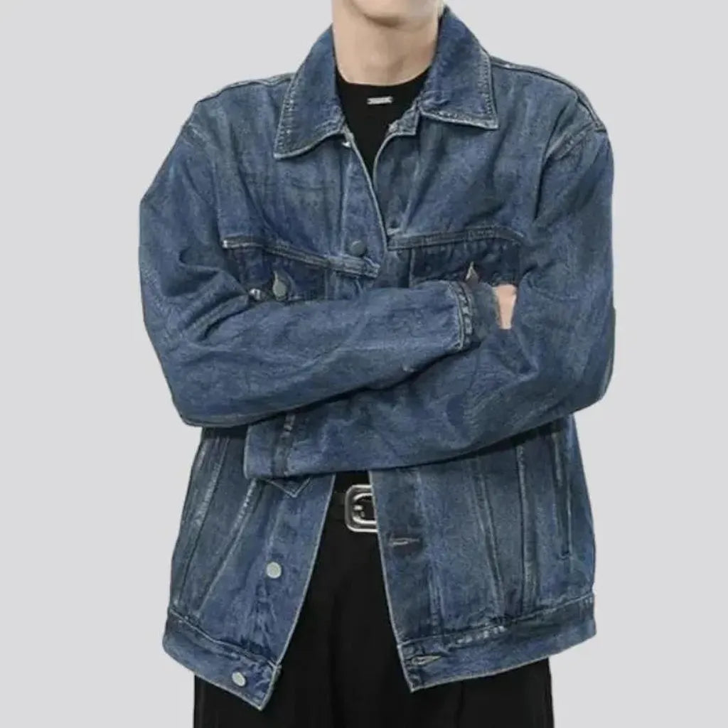 Medium-wash fashion men's jeans jacket