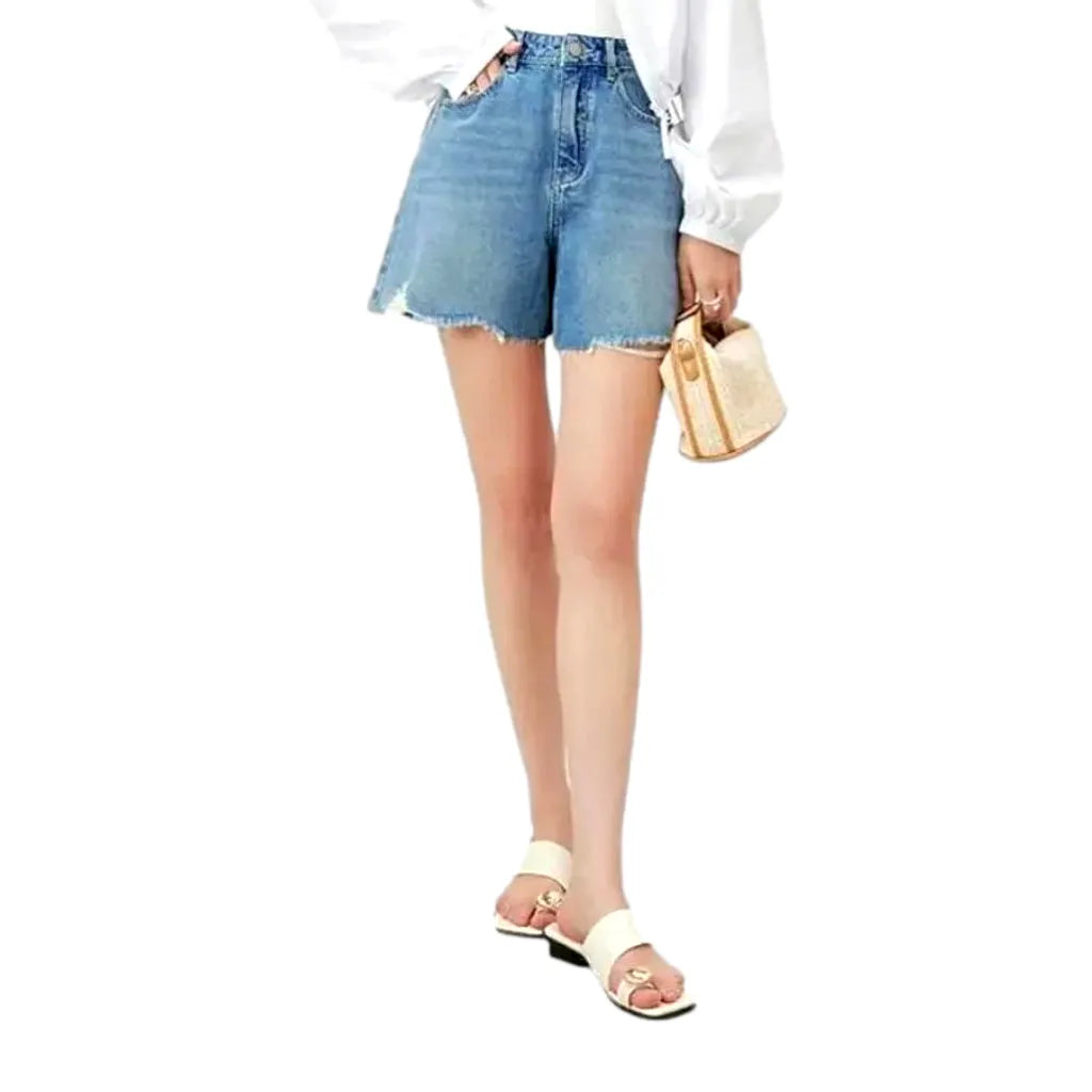 Torn Raw Hem Wide Fit Women's Denim Shorts - Light Blue