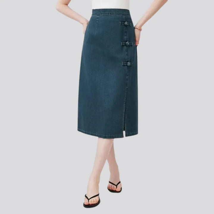 Stylish high-rise midi a-line jean skirt